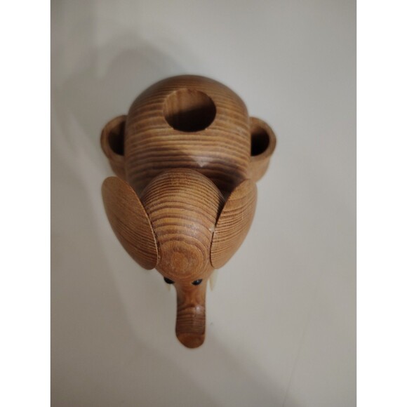 Papel Wooden Elephant Toothpick Holder With Husk - Picture 3 of 7